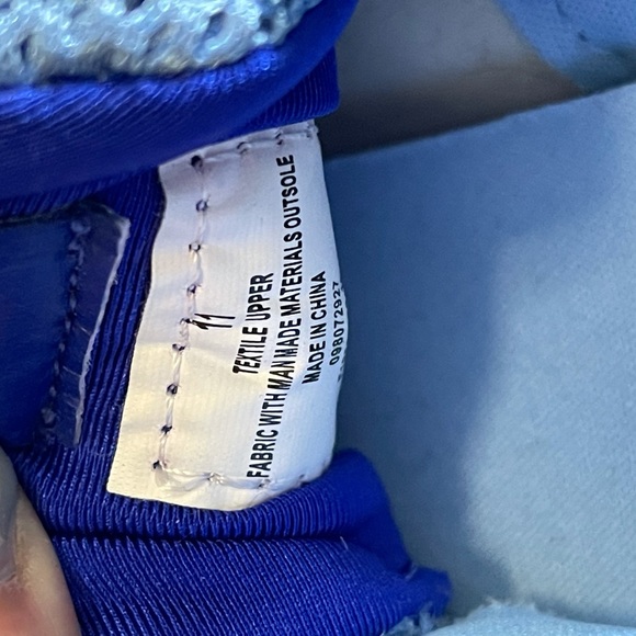 Women’s Blue Tennis Shoes - Picture 6 of 7